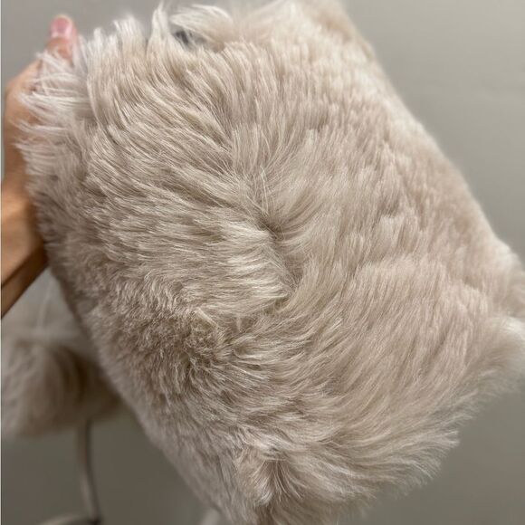 Beige Real Shearling Handmade Drawstring Bucket Bag Includes 4 Fur Balls Charm - Picture 14 of 16